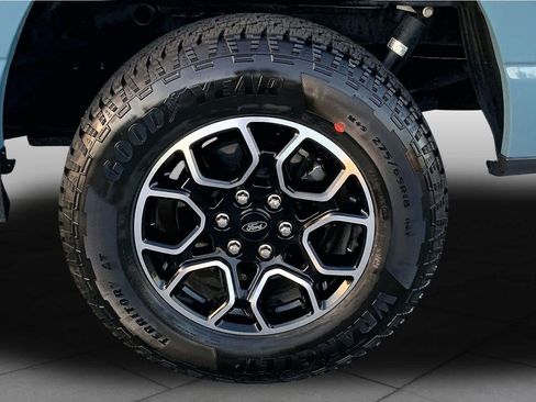 Used 2023 Ford F150 XLT w/ Equipment Group 302A High image 10