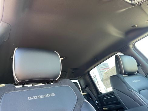 New 2026 RAM 1500 Laramie w/ Night Edition AWD/4WD image 17