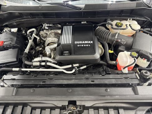 Certified 2022 Chevrolet Silverado 1500 LTZ w/ Technology Package image 27