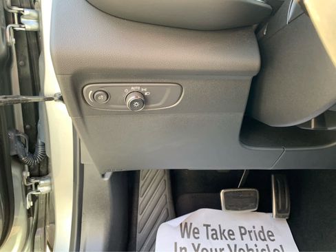 Used 2023 Buick Envision Preferred image 14