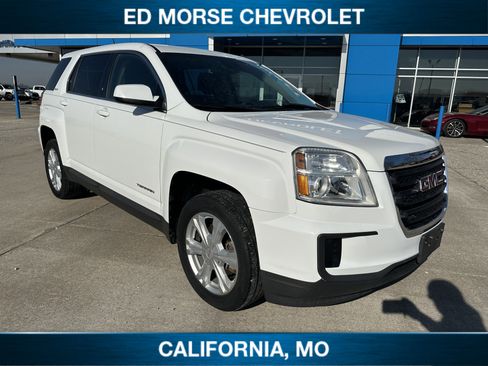 Used 2017 GMC Terrain SLE image 1