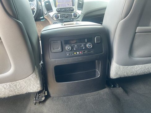 Used 2015 Chevrolet Suburban LT AWD/4WD image 23