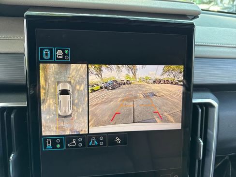 Used 2026 GMC Acadia Elevation w/ Elevation Premium Package FWD image 35