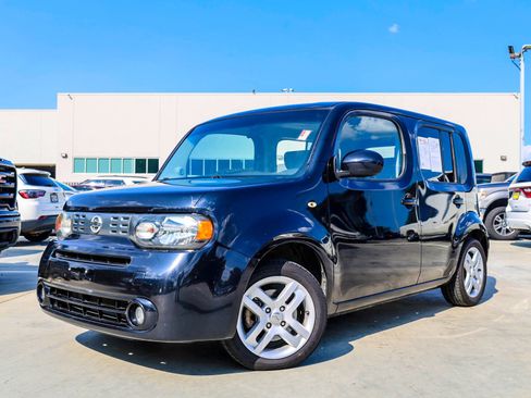 Used 2014 Nissan Cube 1.8 SL w/ SL Preferred Package FWD image 1