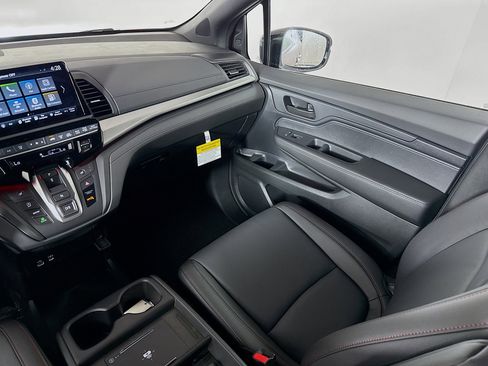 New 2026 Honda Odyssey Sport-L image 28
