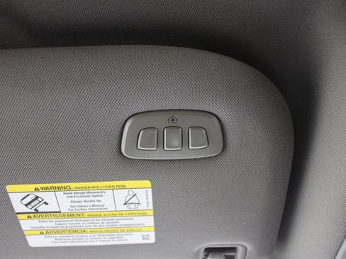 Used 2016 Ford F150 Lariat AWD/4WD image 23