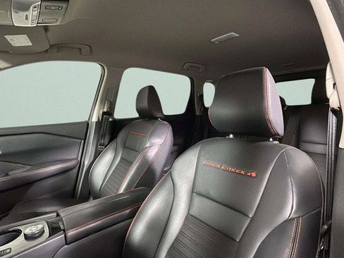 Used 2025 Nissan Rogue SV AWD/4WD image 25