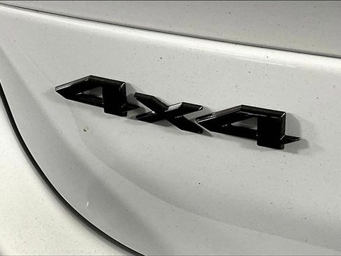 New 2025 Jeep Grand Cherokee L Altitude image 9