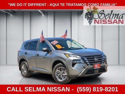 Used 2025 Nissan Rogue S FWD image 1