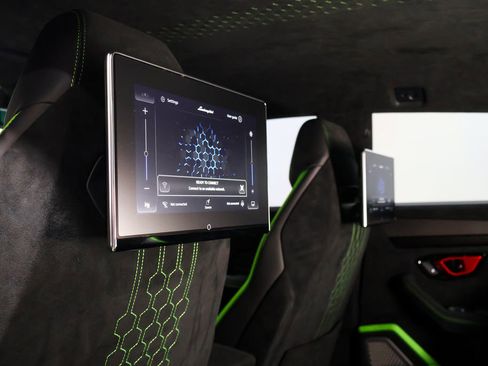 Used 2024 Lamborghini Urus Performante image 54