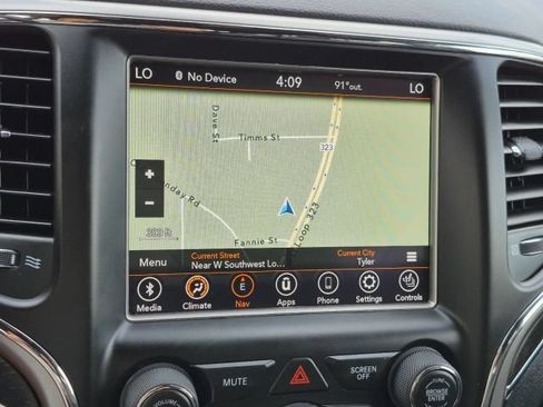 Used 2018 Jeep Grand Cherokee Limited AWD/4WD image 28