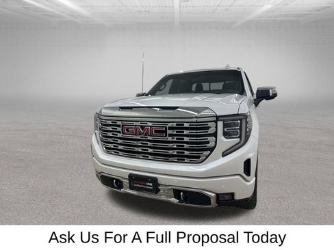 Used 2022 GMC Sierra 1500 Denali AWD/4WD image 7