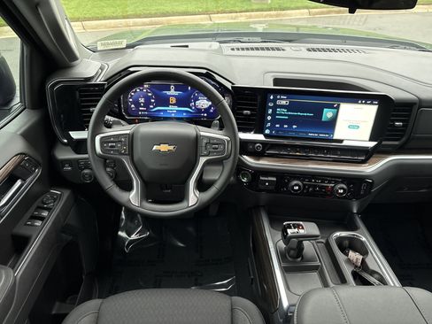 Used 2026 Chevrolet Silverado 1500 LT AWD/4WD image 19