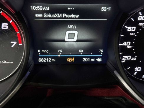 Used 2019 Alfa Romeo Stelvio Ti image 18