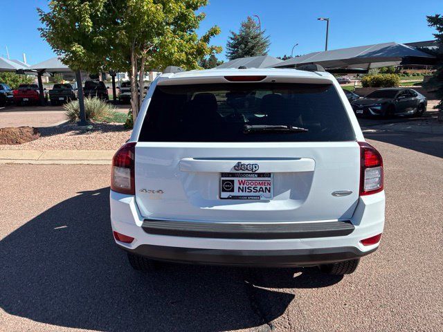 Used 2017 Jeep Compass Latitude AWD/4WD image 6