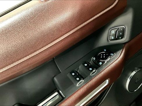 Used 2024 Ford Expedition Limited image 38