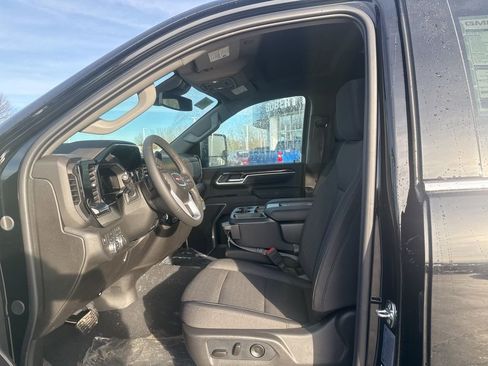 New 2026 GMC Sierra 2500 SLE image 9