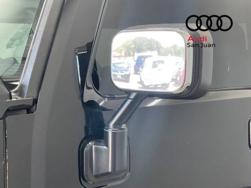 Used 2005 HUMMER H2 SUT w/ Preferred Equipment Group image 37