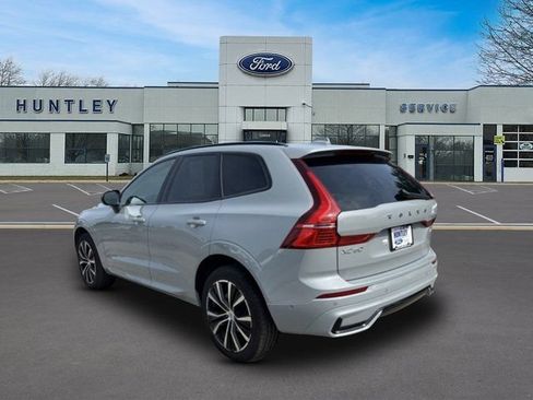 Used 2025 Volvo XC60 B5 Plus AWD/4WD image 5