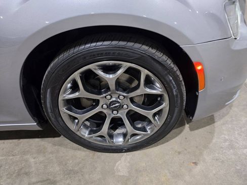 Used 2018 Chrysler 300 S w/ Safetytec Plus Group RWD image 20