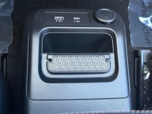 Certified 2024 Nissan Ariya FWD image 28