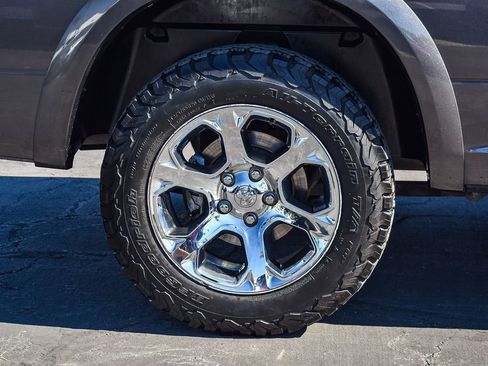 Used 2018 RAM 1500 Laramie w/ Convenience Group image 11