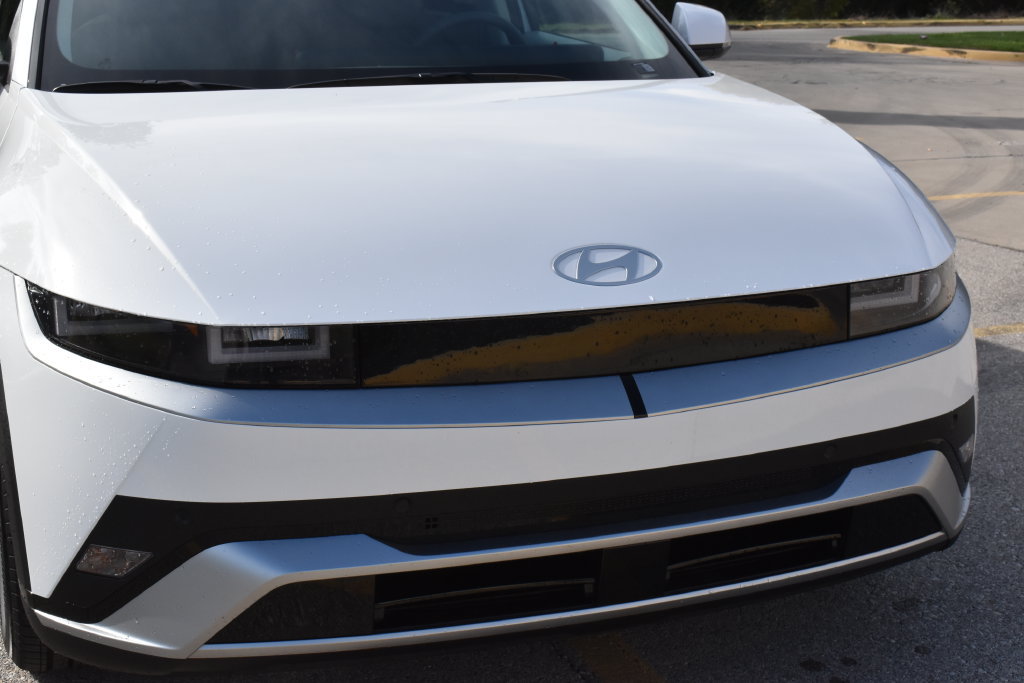 New 2027 Hyundai Ioniq 5 SEL RWD image 3
