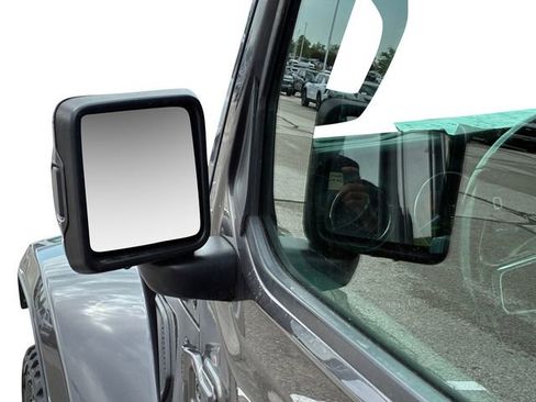 Used 2021 Jeep Wrangler Unlimited Sahara AWD/4WD image 10