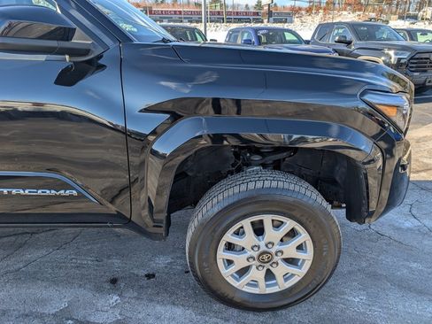Certified 2024 Toyota Tacoma SR5 image 10