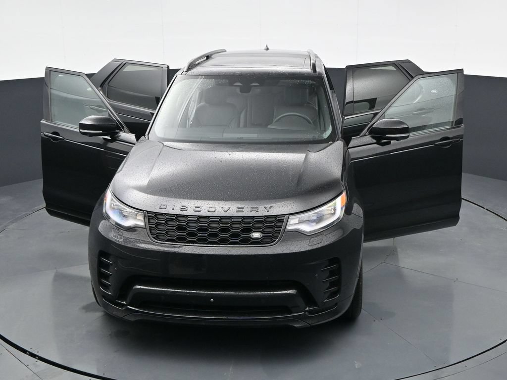 Used 2024 Land Rover Discovery Dynamic SE AWD/4WD image 41