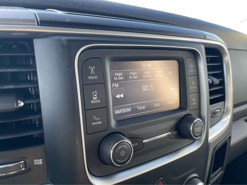 Used 2022 RAM 1500 Classic SLT image 15