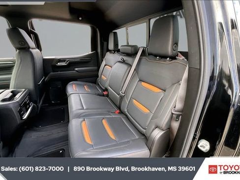 Used 2024 GMC Sierra 1500 AT4 w/ Technology Package image 19