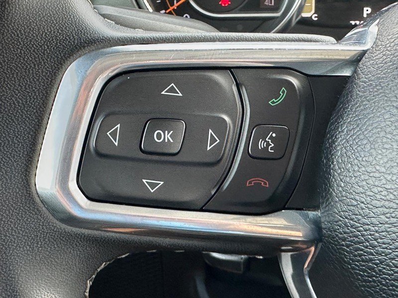 Used 2023 Jeep Wrangler Unlimited Sahara AWD/4WD image 17