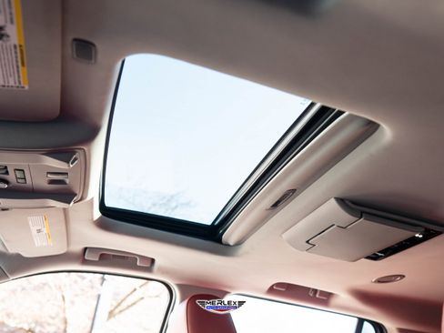 Used 2019 Chevrolet Tahoe Premier w/ Premier Plus Edition image 39