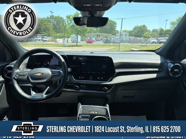 Used 2025 Chevrolet Equinox LT w/ Convenience Package II FWD image 9