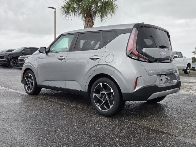 Used 2024 Kia Soul EX FWD image 5