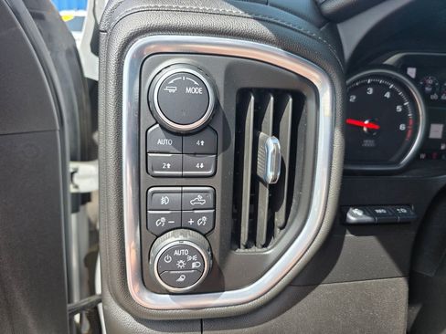 Used 2022 Chevrolet Silverado 3500 High Country w/ Technology Package AWD/4WD image 18