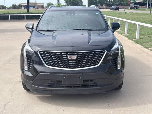 Used 2023 Cadillac XT4 Luxury w/ Cold Weather Package FWD image 2