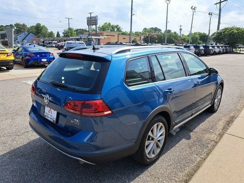 Used 2017 Volkswagen Golf Alltrack S AWD/4WD image 6