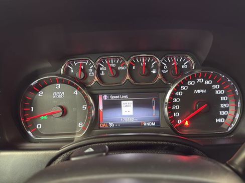 Used 2016 GMC Yukon SLT w/ Open Road Package AWD/4WD image 28
