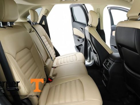 Used 2017 Ford Edge SEL w/ Equipment Group 201A AWD/4WD image 73
