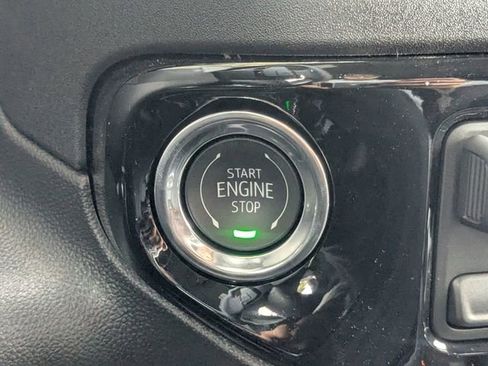 New 2026 GMC Sierra 1500 SLT w/ SLT Premium Plus Package image 32