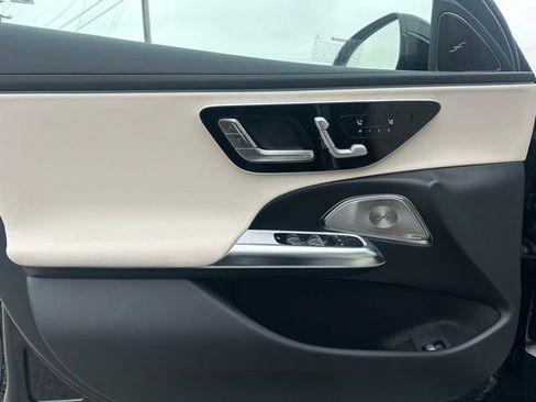 Used 2026 Mercedes-Benz E 350 4MATIC Sedan image 12