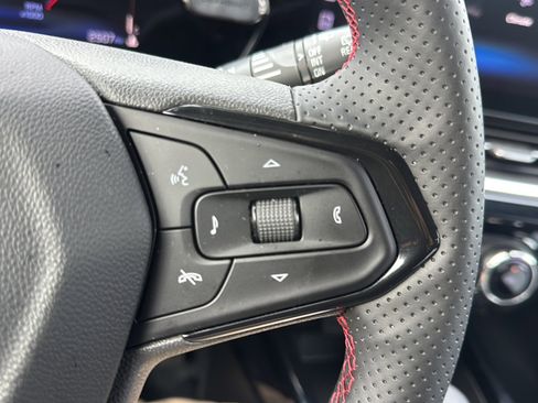 Used 2025 Chevrolet Trax RS w/ Driver Confidence Package image 31