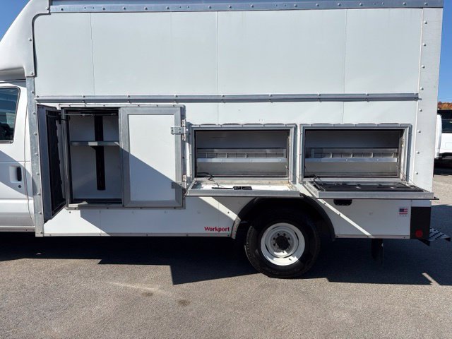 Used 2025 Ford E-350 and Econoline 350 Super Duty w/ Power Equipment Group RWD image 14
