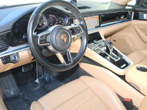 Used 2018 Porsche Panamera 4S AWD/4WD image 15