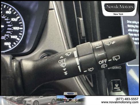 Used 2024 Subaru Crosstrek 2.0i Premium AWD/4WD image 21