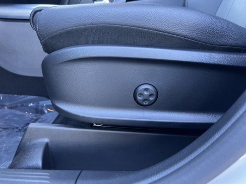 Certified 2025 Mercedes-Benz GLA 250 4MATIC image 12