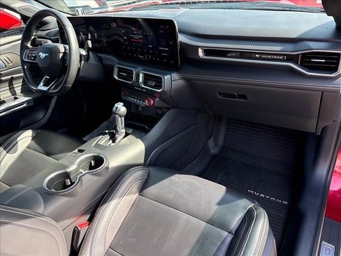 Used 2024 Ford Mustang Premium image 7
