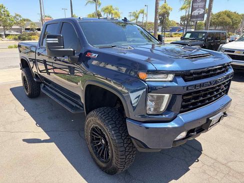 Used 2021 Chevrolet Silverado 2500 LTZ w/ LTZ Plus Package AWD/4WD image 9